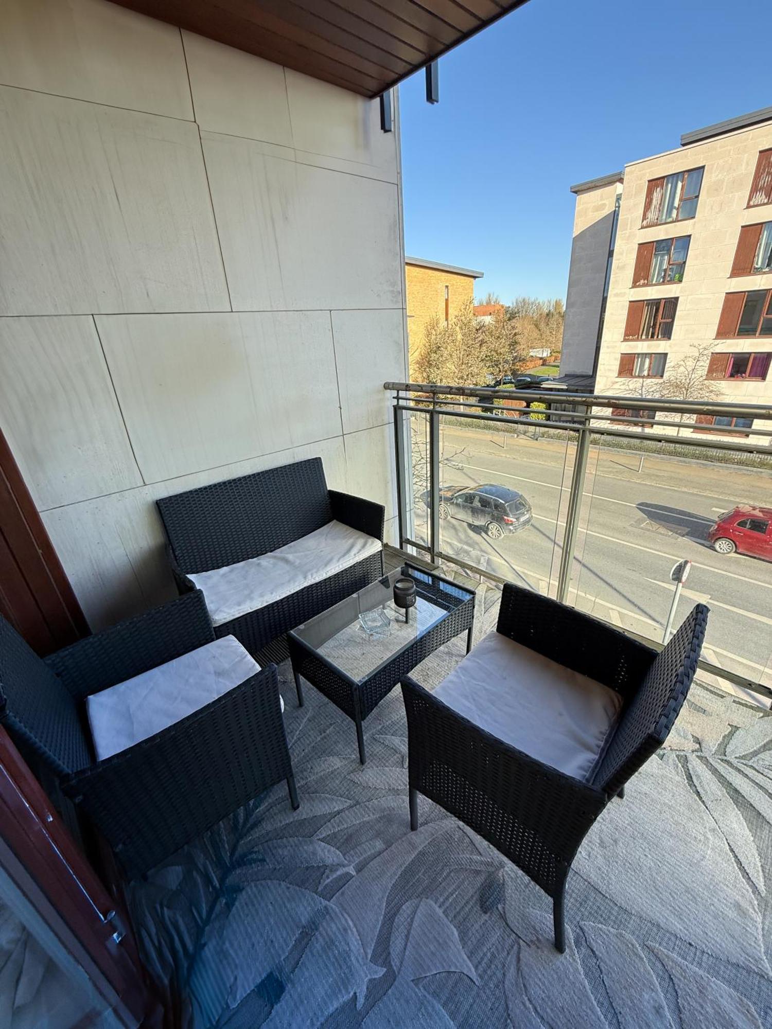 Skyview Retreat Spacious Comfort Lucan Luaran gambar
